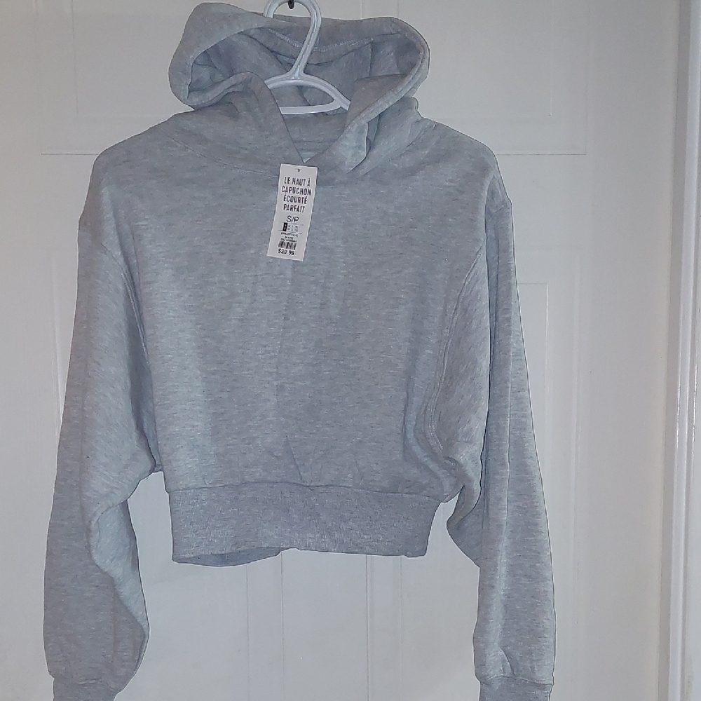 Casual Gray Women's Cropped Hoodie